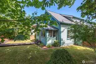 221 W 15th St, Port Angeles, WA 98362 - Photo 3