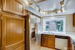 11506 NE 128th St, Kirkland, WA 98034 - Photo 13