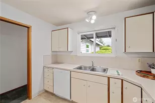 15821 14th Ave SW, Burien, WA 98166 - Photo 15