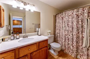 907 N 163rd St, Shoreline, WA 98133 - Photo 15