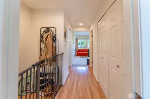 907 N 163rd St, Shoreline, WA 98133 - Photo 11