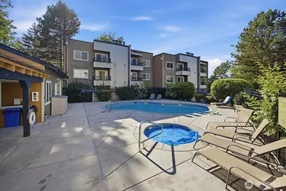 746 Kirkland Circle #F102, Kirkland, WA 98033 - Photo 3