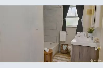 212 SE 12th Street, Long Beach, WA 98631 - Photo 9