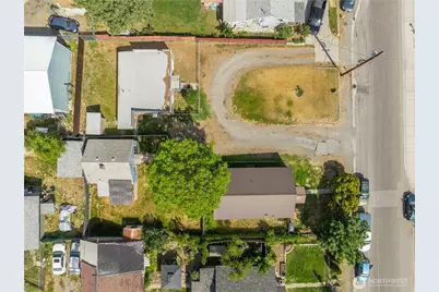 620 S Chelan Avenue, Wenatchee, WA 98801 - Photo 11