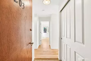 717 NW 70th St, Seattle, WA 98117 - Photo 7