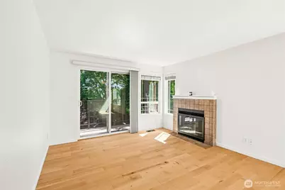 717 NW 70th Street #203, Seattle, WA 98117 - Photo 9