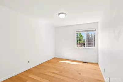 717 NW 70th Street #203, Seattle, WA 98117 - Photo 19