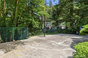 20224 SE 26th St, Sammamish, WA 98075 - Photo 37