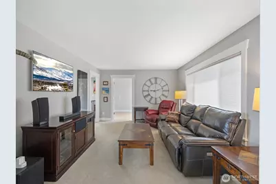 4909 Chinook Drive, Everett, WA 98203 - Photo 9