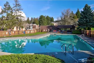 11208 NE 68th St, Kirkland, WA 98033 - Photo 17