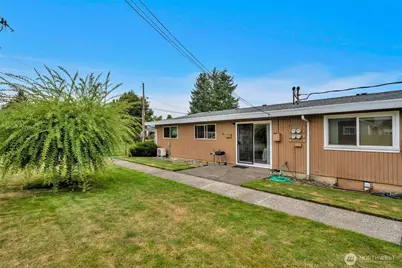 335 7th Place SE #Unit 2, Puyallup, WA 98372 - Photo 11