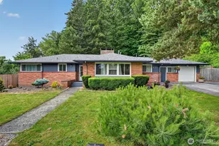 621 E Summa St, Centralia, WA 98531 - Photo 1