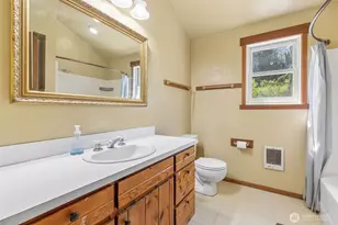 15711 Vail Cut Off Rd SE, Rainier, WA 98576 - Photo 15