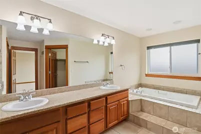 1963 NW Rampart Ridge Court, Bremerton, WA 98311 - Photo 19