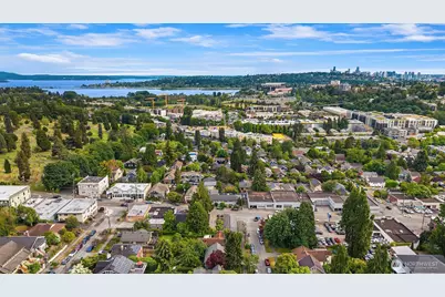2800 NE 55th Street, Seattle, WA 98105 - Photo 13