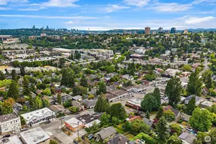 2800 NE 55th St, Seattle, WA 98105 - Photo 11