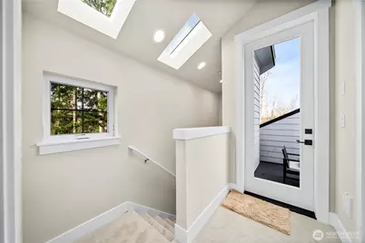 537 NW Juniper Street, Issaquah, WA 98027 - Photo 31