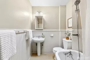 4051 19th Ave SW, Seattle, WA 98106 - Photo 25