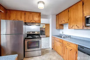 1627 120th St S, Tacoma, WA 98444 - Photo 9