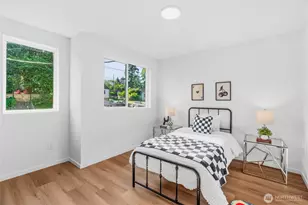 10708 Linden Ave N, Seattle, WA 98133 - Photo 23