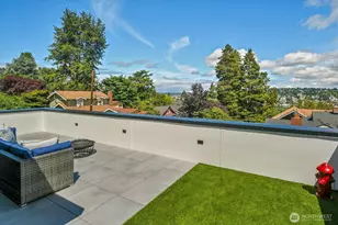2622 Mayfair Ave N, Seattle, WA 98109 - Photo 7