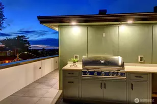 2622 Mayfair Ave N, Seattle, WA 98109 - Photo 5