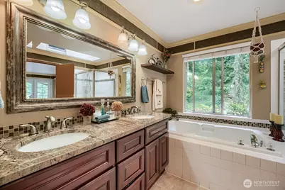 15827 SE 156th Court, Renton, WA 98058 - Photo 15