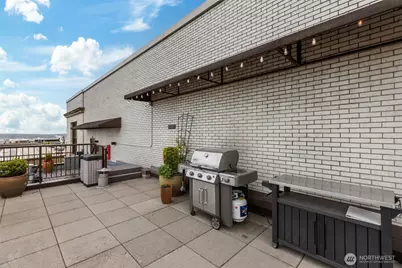 201 Galer Street #320, Seattle, WA 98109 - Photo 25