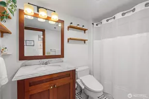201 Galer St, Seattle, WA 98109 - Photo 19