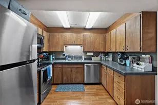818 W Argand St, Seattle, WA 98119 - Photo 27