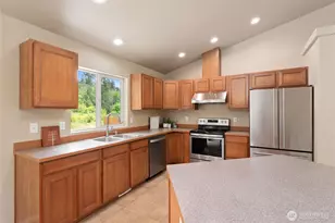 6401 151st St NW, Gig Harbor, WA 98332 - Photo 7