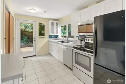 3815 NE 113th Street, Seattle, WA 98125 - Photo 15