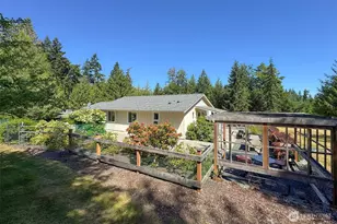 5541 S Doss Rd, Port Angeles, WA 98362 - Photo 35