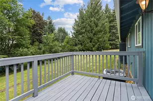 1011 NW 405th St, Woodland, WA 98674 - Photo 9