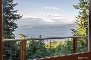 1058 Dana Cir, Lummi Island, WA 98262 - Photo 3
