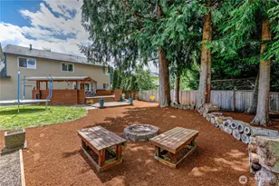 19555 23rd Ave NE, Poulsbo, WA 98370 - Photo 33