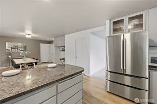 19555 23rd Ave NE, Poulsbo, WA 98370 - Photo 17