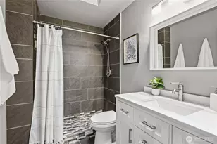 19555 23rd Ave NE, Poulsbo, WA 98370 - Photo 23