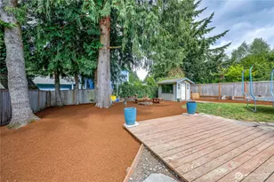 19555 23rd Ave NE, Poulsbo, WA 98370 - Photo 37