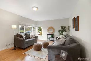 407 S 50th St, Tacoma, WA 98408 - Photo 5