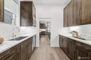 1533 38th Ave E, Seattle, WA 98112 - Photo 11