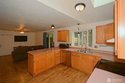 16404 84 Court SE, Yelm, WA 98597 - Photo 7