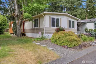 18425 NE 95th St, Redmond, WA 98052 - Photo 1