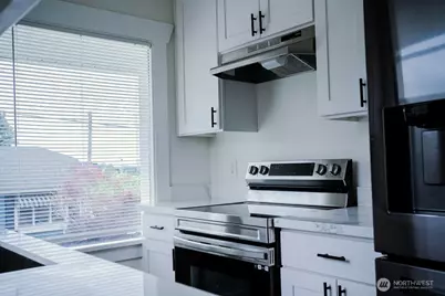 1312 39th St, Everett, WA 98201 - Photo 9