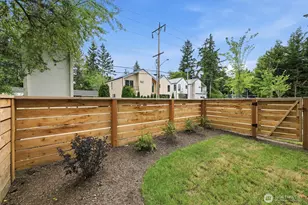 12426 NE 90th St, Kirkland, WA 98033 - Photo 5