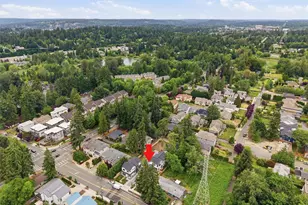 12426 NE 90th St, Kirkland, WA 98033 - Photo 35