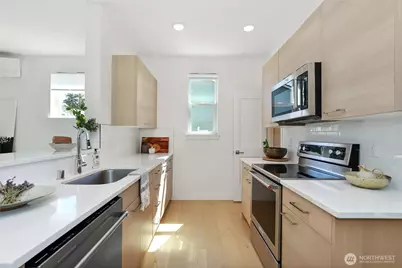 2729 Welcome Lane NW, Bainbridge Island, WA 98110 - Photo 7