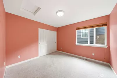 24750 NE 3rd Place, Sammamish, WA 98074 - Photo 29