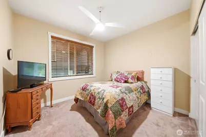 24750 NE 3rd Place, Sammamish, WA 98074 - Photo 19