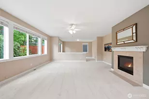 24750 NE 3rd Pl, Sammamish, WA 98074 - Photo 15